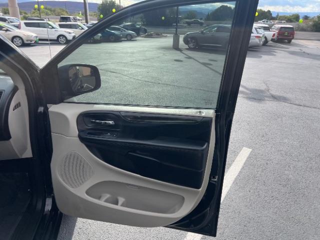 2020 Black Onyx Crystal Pearlcoat /Black/Light Graystone Dodge Grand Caravan SE (2C4RDGBG6LR) with an Pentastar 3.6L V-6 DOHC engine, Automatic transmission, located at 1865 East Red Hills Pkwy, St. George, 84770, (435) 628-0023, 37.120850, -113.543640 - Versatile Southern Utah travel starts with this 2020 Dodge Grand Caravan SE. Its 3.6L V6, 6-speed automatic transmission, and front-wheel drive make it a smart fit for family trips, school runs, commuting, and weekend travel. With 102982 miles, this Grand Caravan is ready for its next adventure. Th- Photo#26
