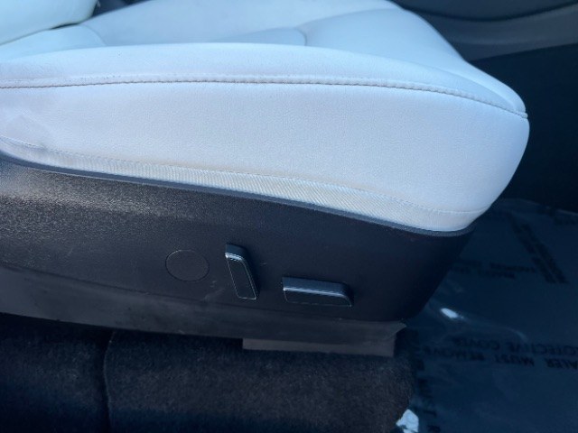 2022 Solid Black /White/Black Tesla Model Y Long Range Dual Motor All-Wheel Drive (7SAYGAEE6NF) with an ELECTRIC engine, Electric transmission, located at 1865 East Red Hills Pkwy, St. George, 84770, (435) 628-0023, 37.120850, -113.543640 - Tesla Model Y All Wheel Drive HW3 with 7 Seats, Third Row, Great tires, Interior is in great condition. Dont let the miles scare you this Tesla has been thoroughly inspected and has plenty of life. Every Tesla we sell has had cabin air filter replaced, radiator cleaned, fluids topped AND comes w- Photo#28