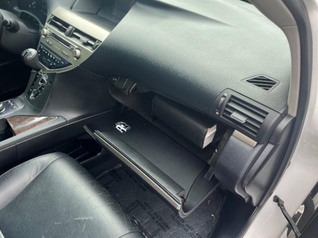 2013 White /Black Leather Interior Lexus RX 350 Base (2T2ZK1BA1DC) with an 3.5L V6 engine, Automatic transmission, located at 940 North Main Street, Cedar City, UT, 84720, (435) 628-0023, 37.692936, -113.061897 - Versatile Southern Utah travel starts with this 2013 Lexus RX 350 Base. Its 3.5L V6, 6-speed automatic transmission, and front-wheel drive make it a smart fit for family trips, commuting, and weekend travel. With 141580 miles, this RX 350 is ready for its next adventure. The Base adds leather seati- Photo#29