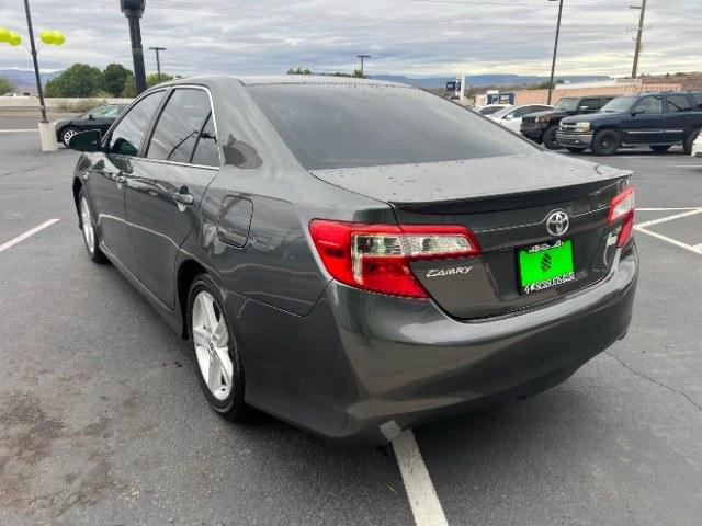 2013 Magnetic Gray Metallic /Black Toyota Camry SE (4T1BF1FK6DU) with an 2.5L I-4 DOHC engine, Automatic transmission, located at 1865 East Red Hills Pkwy, St. George, 84770, (435) 628-0023, 37.120850, -113.543640 - Versatile Southern Utah travel starts with this 2013 Toyota Camry SE. Its 2.5L 4-cylinder, 6-speed automatic transmission, and front-wheel drive make it a smart fit for commuting, errands, and everyday driving. With 158356 miles, this Camry is ready for its next adventure. The SE adds sport-tuned s- Photo#4