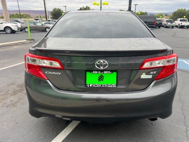 2013 Magnetic Gray Metallic /Black Toyota Camry SE (4T1BF1FK6DU) with an 2.5L I-4 DOHC engine, Automatic transmission, located at 1865 East Red Hills Pkwy, St. George, 84770, (435) 628-0023, 37.120850, -113.543640 - Versatile Southern Utah travel starts with this 2013 Toyota Camry SE. Its 2.5L 4-cylinder, 6-speed automatic transmission, and front-wheel drive make it a smart fit for commuting, errands, and everyday driving. With 158356 miles, this Camry is ready for its next adventure. The SE adds sport-tuned s- Photo#5