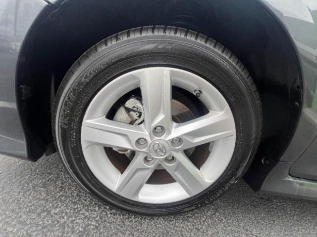 2013 Magnetic Gray Metallic /Black Toyota Camry SE (4T1BF1FK6DU) with an 2.5L I-4 DOHC engine, Automatic transmission, located at 1865 East Red Hills Pkwy, St. George, 84770, (435) 628-0023, 37.120850, -113.543640 - Versatile Southern Utah travel starts with this 2013 Toyota Camry SE. Its 2.5L 4-cylinder, 6-speed automatic transmission, and front-wheel drive make it a smart fit for commuting, errands, and everyday driving. With 158356 miles, this Camry is ready for its next adventure. The SE adds sport-tuned s- Photo#10