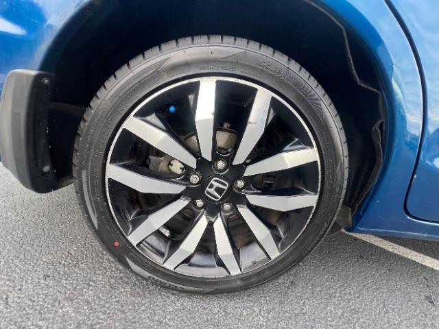 2015 Dyno Blue Pearl /Beige Honda Civic EX-L (2HGFB2F95FH) with an 1.8L I-4 i-VTEC variable valve control engine, Automatic transmission, located at 940 North Main Street, Cedar City, UT, 84720, (435) 628-0023, 37.692936, -113.061897 - Versatile Southern Utah travel starts with this 2015 Honda Civic EX-L. Its 1.8L 4-cylinder, continuously variable transmission, and front-wheel drive make it a smart fit for commuting, errands, and comfortable daily driving. With 147556 miles, this Civic is ready for its next adventure. The EX-L ad- Photo#9