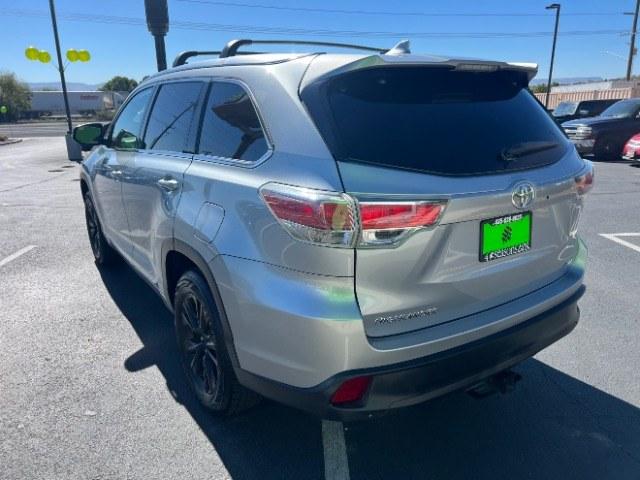 2014 Silver Sky Metallic /Black Toyota Highlander XLE V6 (5TDKKRFH3ES) with an 3.5L V-6 DOHC engine, Automatic transmission, located at 1865 East Red Hills Pkwy, St. George, 84770, (435) 628-0023, 37.120850, -113.543640 - Versatile Southern Utah travel starts with this 2014 Toyota Highlander XLE V6. Its 3.5L V-6, automatic transmission, and front-wheel drive make it a smart fit for family travel, errands, and Southern Utah adventures. With 165705 miles, this Highlander is ready for its next adventure. The XLE V6 add- Photo#4