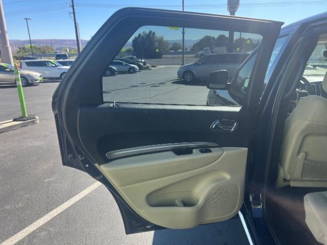 2017 Blu By You Pearlcoat /Light Frost Beige/Black Dodge Durango SXT AWD (1C4RDJAG7HC) with an Pentastar 3.6L V-6 DOHC engine, Automatic transmission, located at 1865 East Red Hills Pkwy, St. George, 84770, (435) 628-0023, 37.120850, -113.543640 - Versatile Southern Utah travel starts with this 2017 Dodge Durango SXT AWD. Its 3.6L Pentastar V6 engine, 8-speed automatic transmission, and all-wheel drive make it a smart fit for family adventures, towing, and year-round canyon and mountain trips. With 108,617 miles, this Durango is ready for its- Photo#20